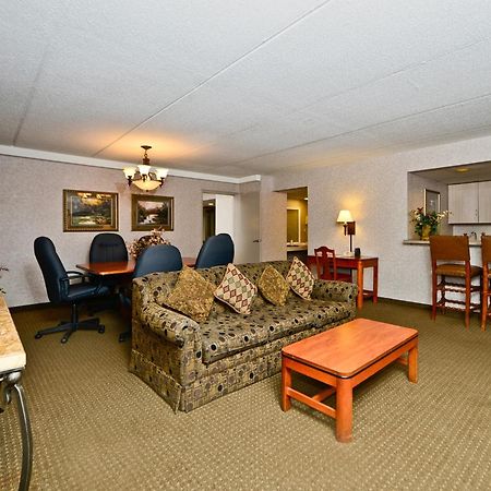 Ramada By Wyndham Plymouth Hotel & Conference Center Zimmer foto